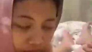 คลิปหลุดมาใหม่ สาวน้อยมุสลิม โม๊คควยหนุ่มไทยเงี่ยนจัด กินน้ำแตกโชว์คาช่องปาก